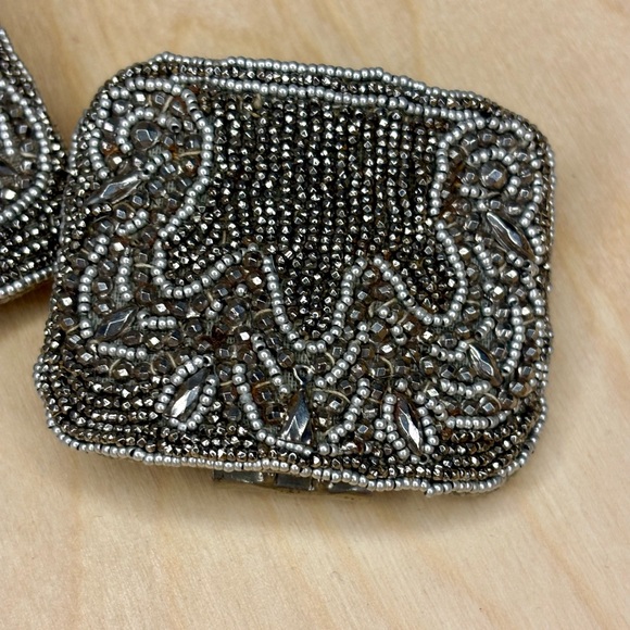 Beautiful Vintage Beaded Shoe Clips - Picture 8 of 10